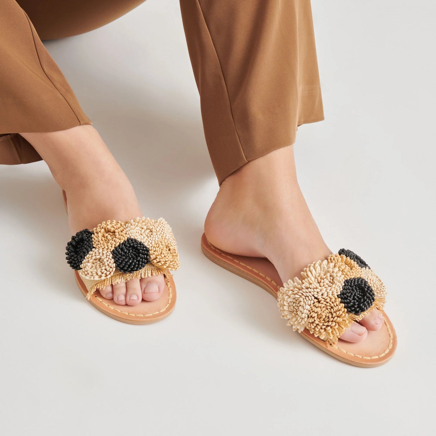 Danela Sandals Black Natural Raffia