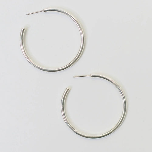 Estonia Earrings Silver Shinny | Michelle McDowell
