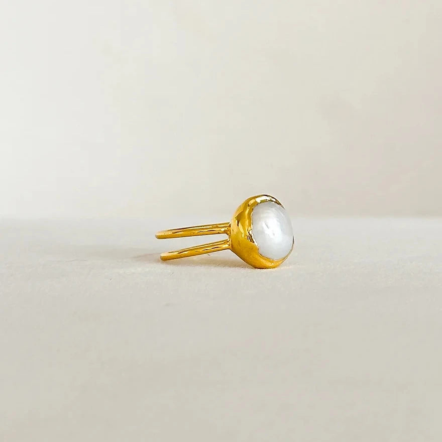 Single Pearl Ring