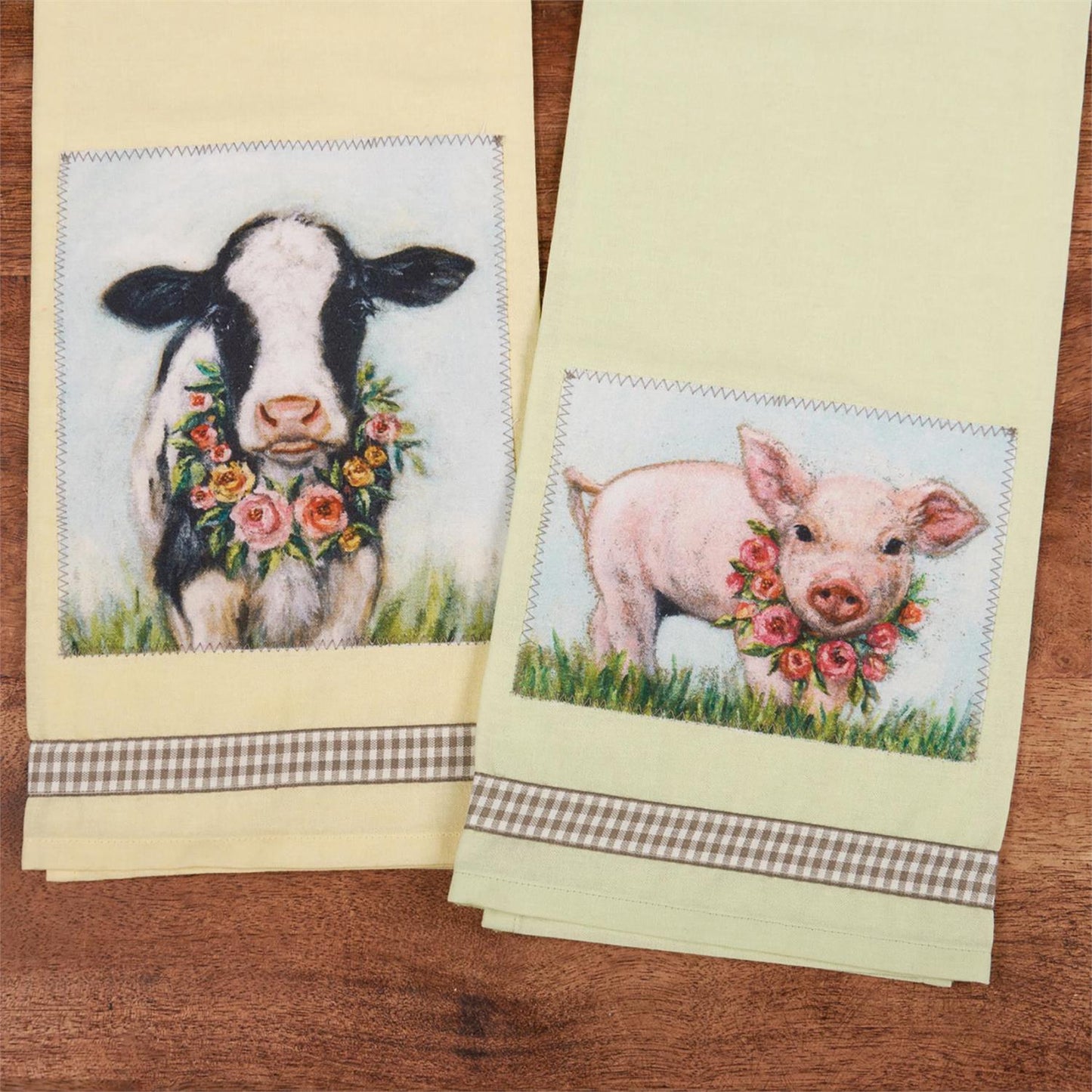 Kitchen Towel | Pig and Wreath