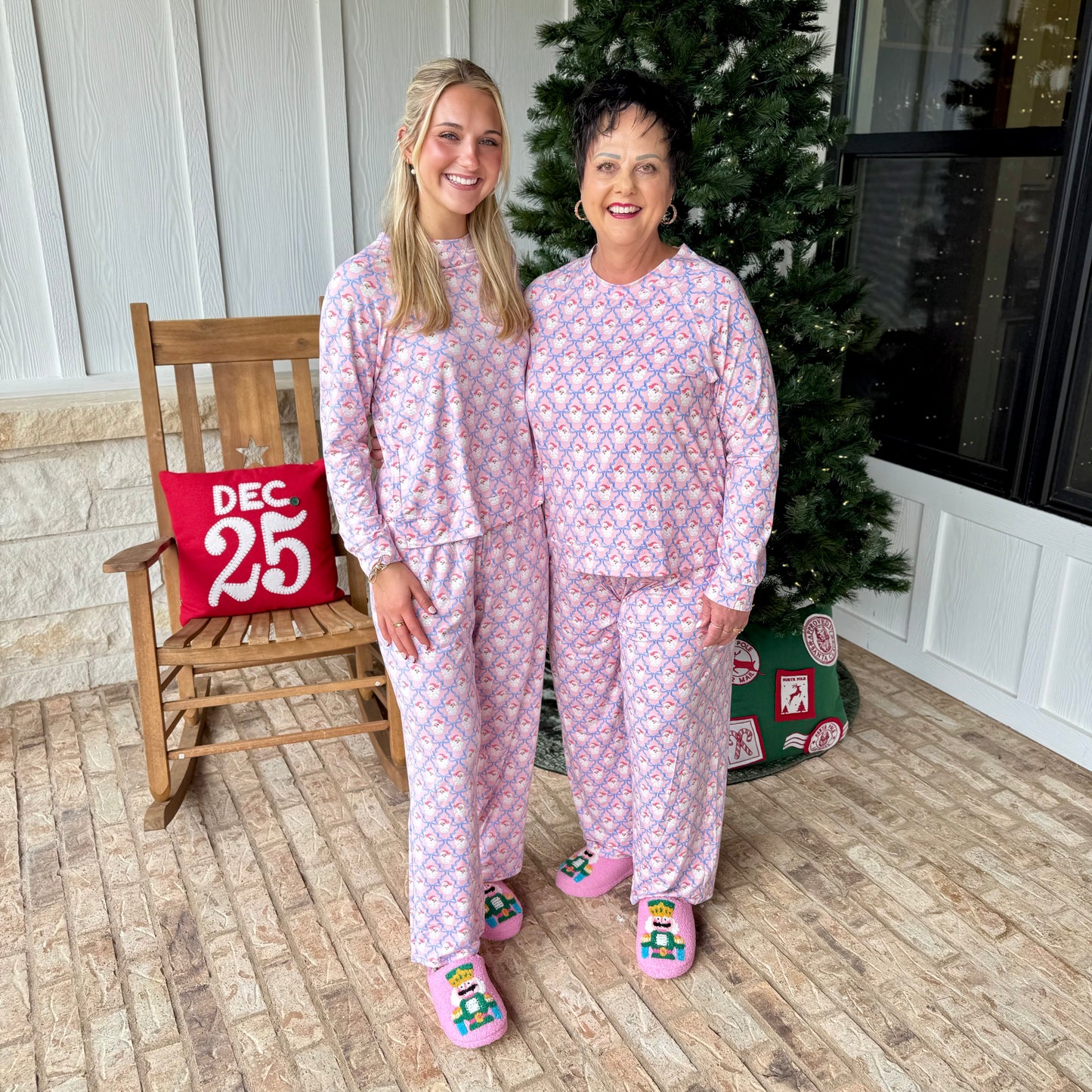 Women's Annie Pants Set | Santa Baby Bows