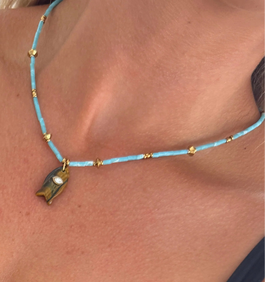 Sloane Necklace | Brown Fish