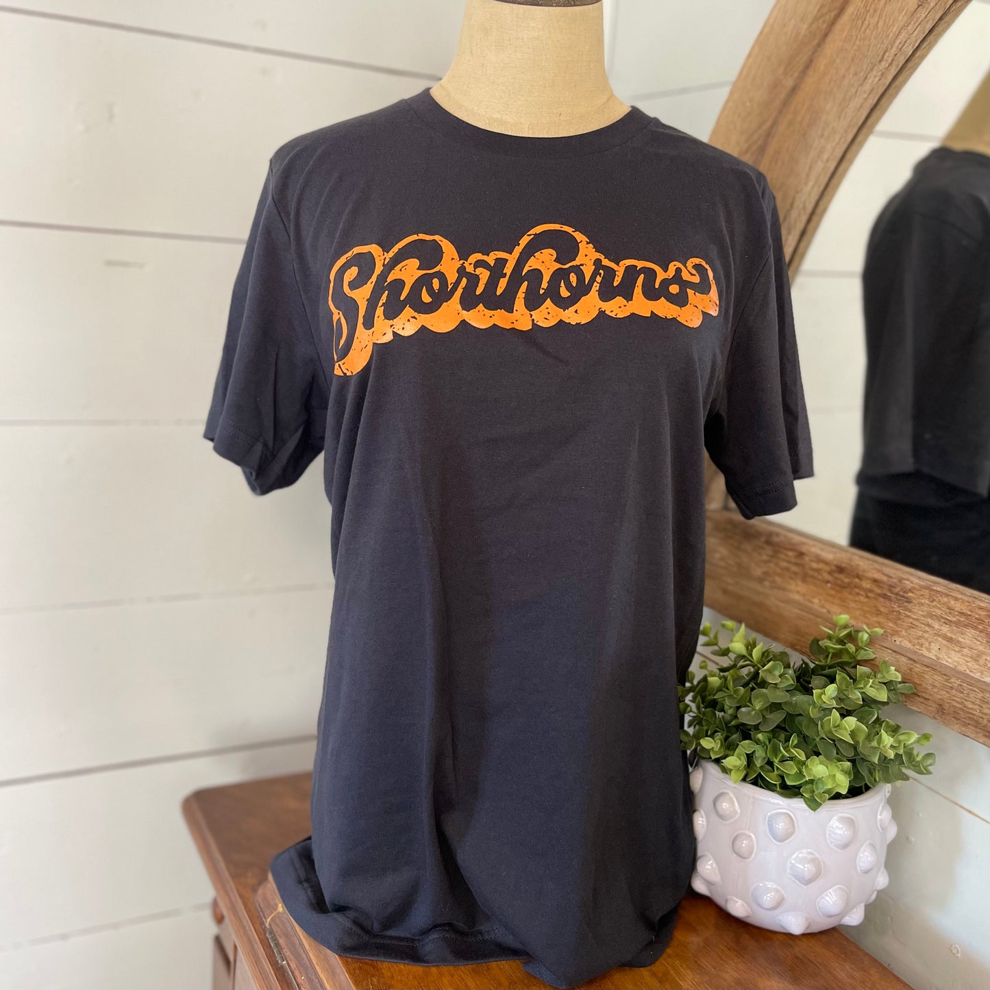 Shorthorns Groovy Tee